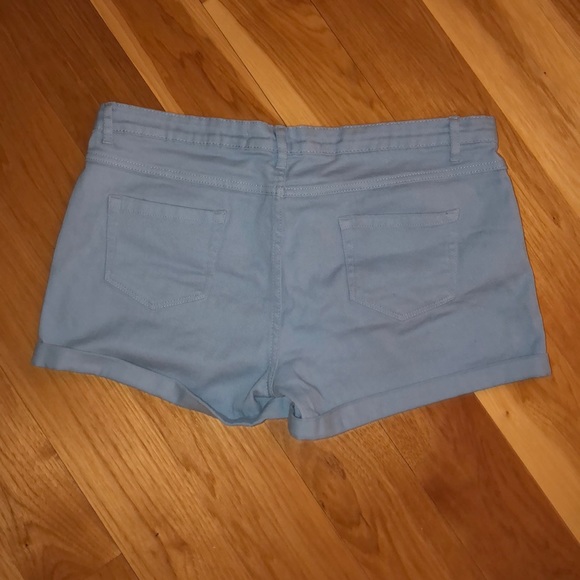 Denim shorts - Picture 2 of 3